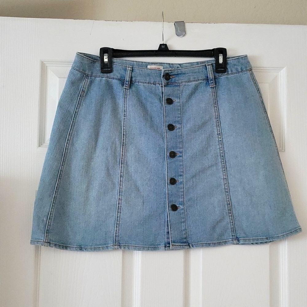 Denim skirt